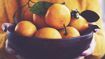 Ciotola di arance fresche